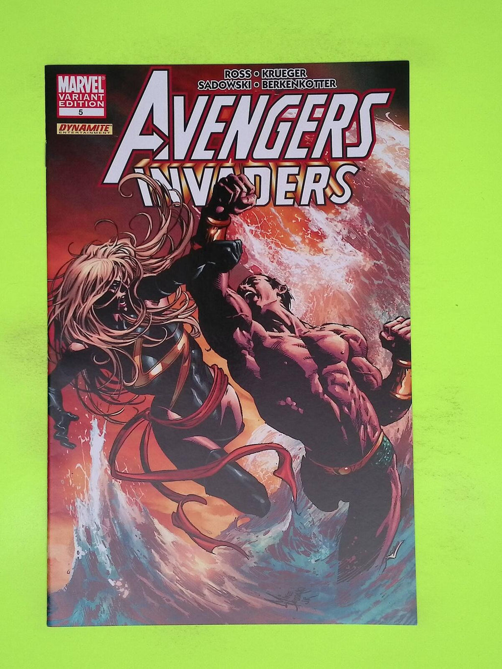 Avengers/Invaders #5b 2008 Marvel Comics Variant High Grade Comic Book K59-155