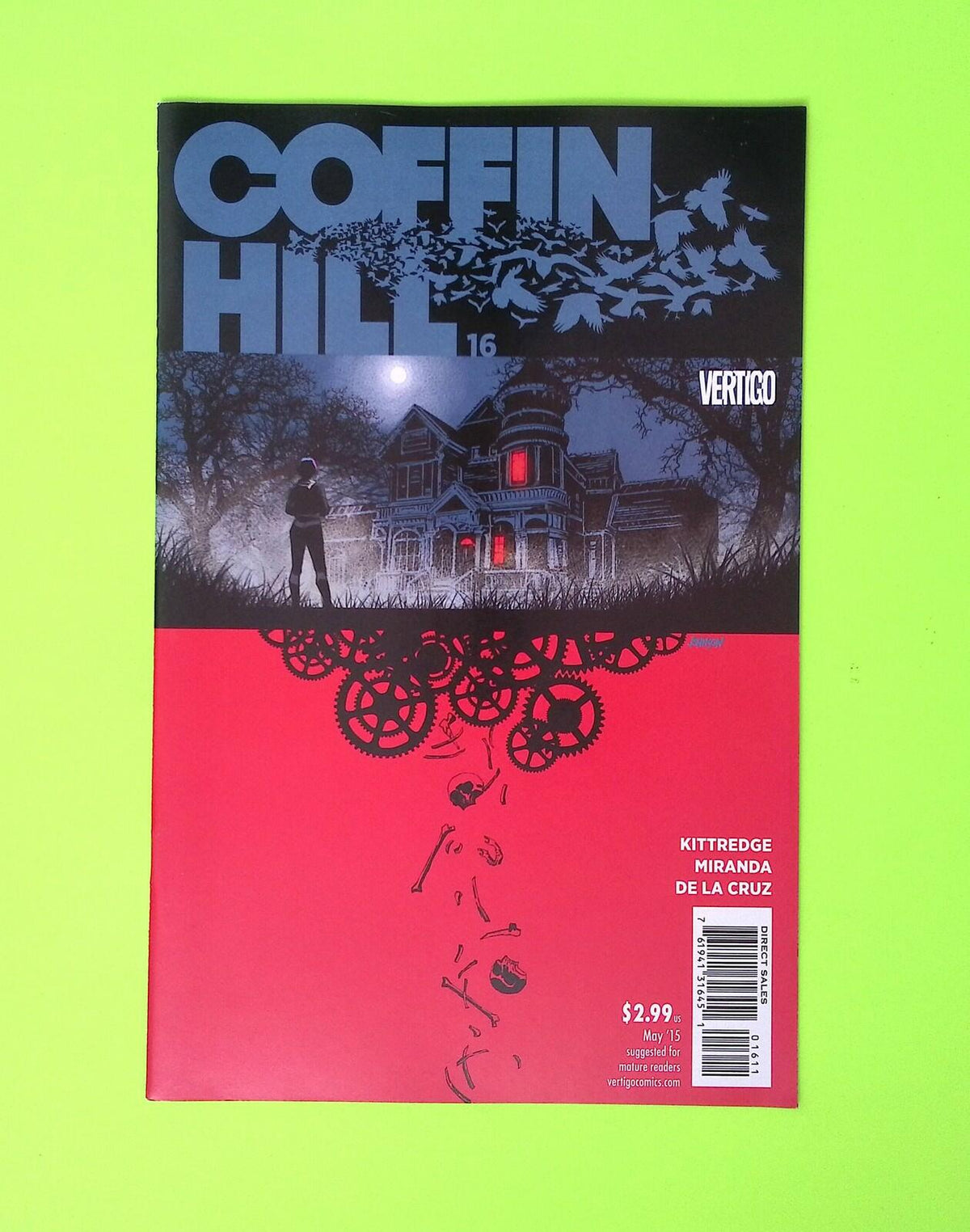 Coffin Hill #16 2015 Vertigo Higher Grade Comic Book X238-83