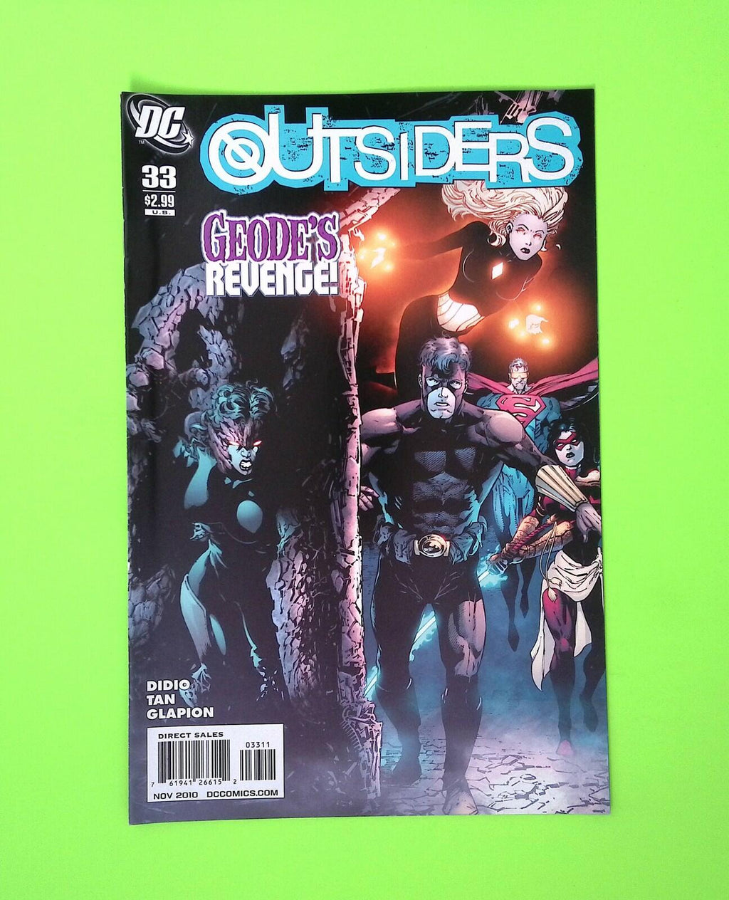 Outsiders #33 Vol. 4 2010 DC Comics Higher Grade Comic Book W319-48