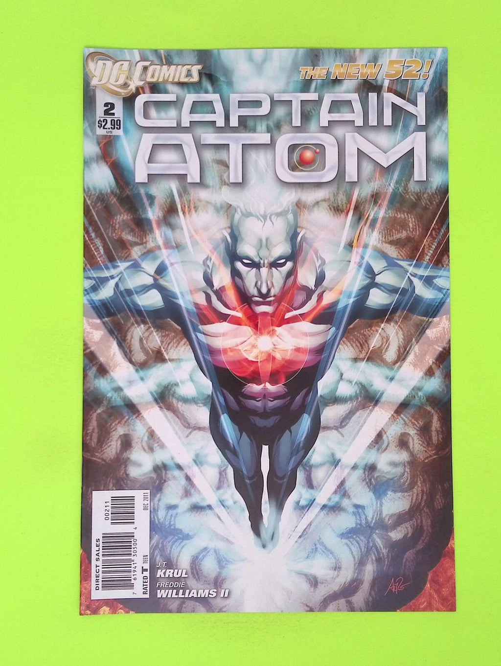 Captain Atom #2 Vol. 4 2011 DC Comics 1st App 8.0 Comic Book P30-131