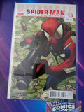 ULTIMATE SPIDER-MAN #13 VOL. 2 HIGH GRADE ULTIMATE MARVEL COMIC BOOK E80-37