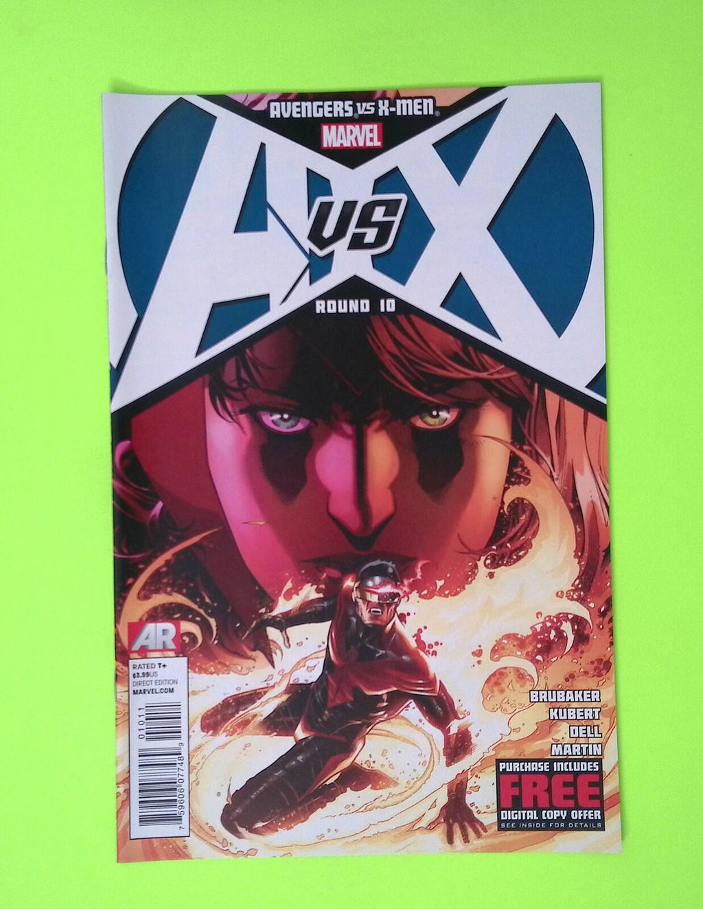 Avengers vs. X-Men #10 2012 Marvel Comics High Grade Comic Book R107-57